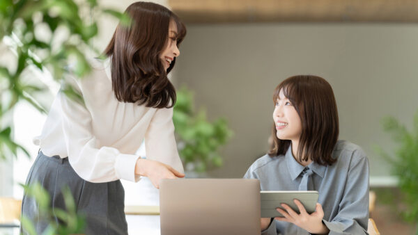 仕事は誰とするか？