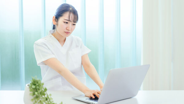 なぜキレイなHPなのに売れない？