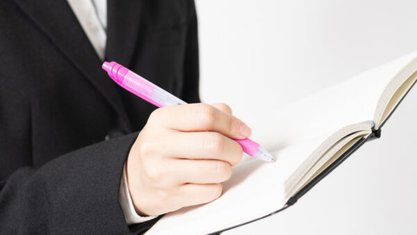 ストーリーズは日報でいい