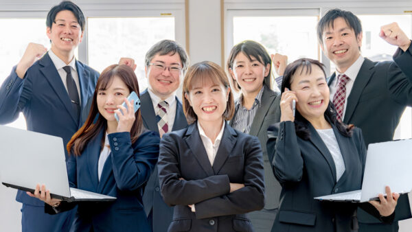 明るい人に全部向かってくる